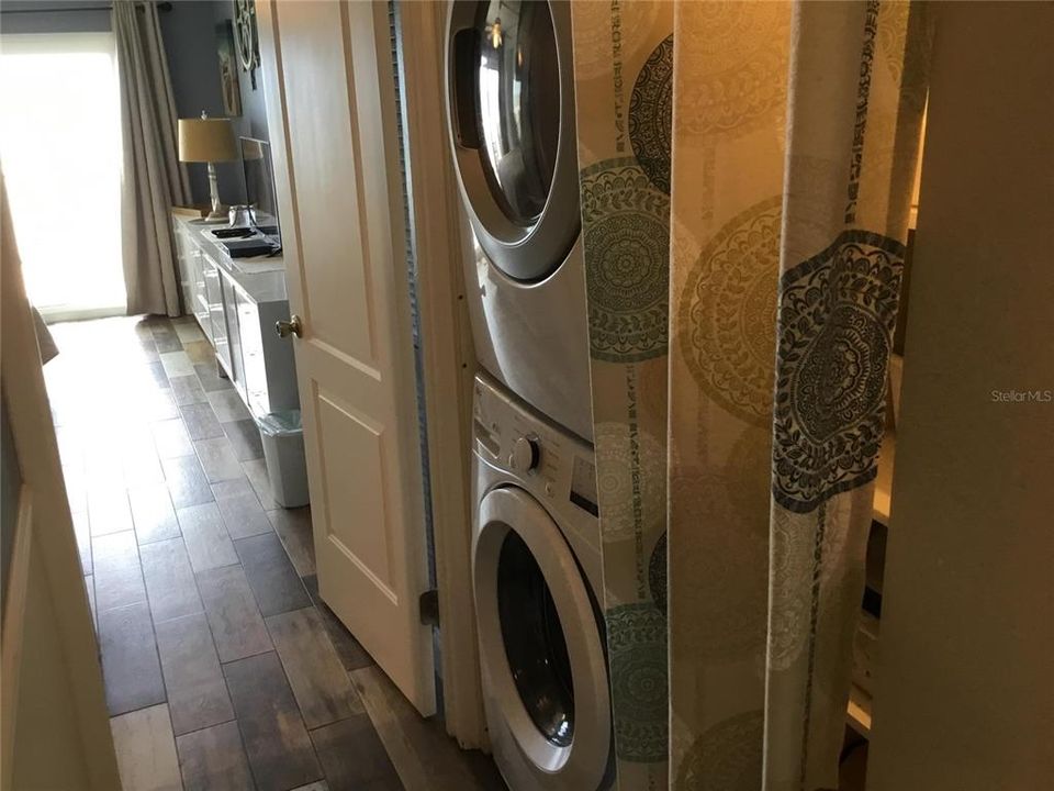 В аренду: $6,300 (3 спален, 2 ванн, 1240 Квадратных фут)