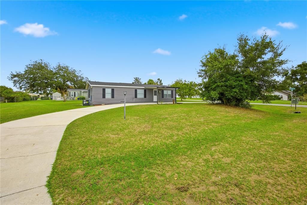 For Sale: $184,999 (2 beds, 2 baths, 1200 Square Feet)