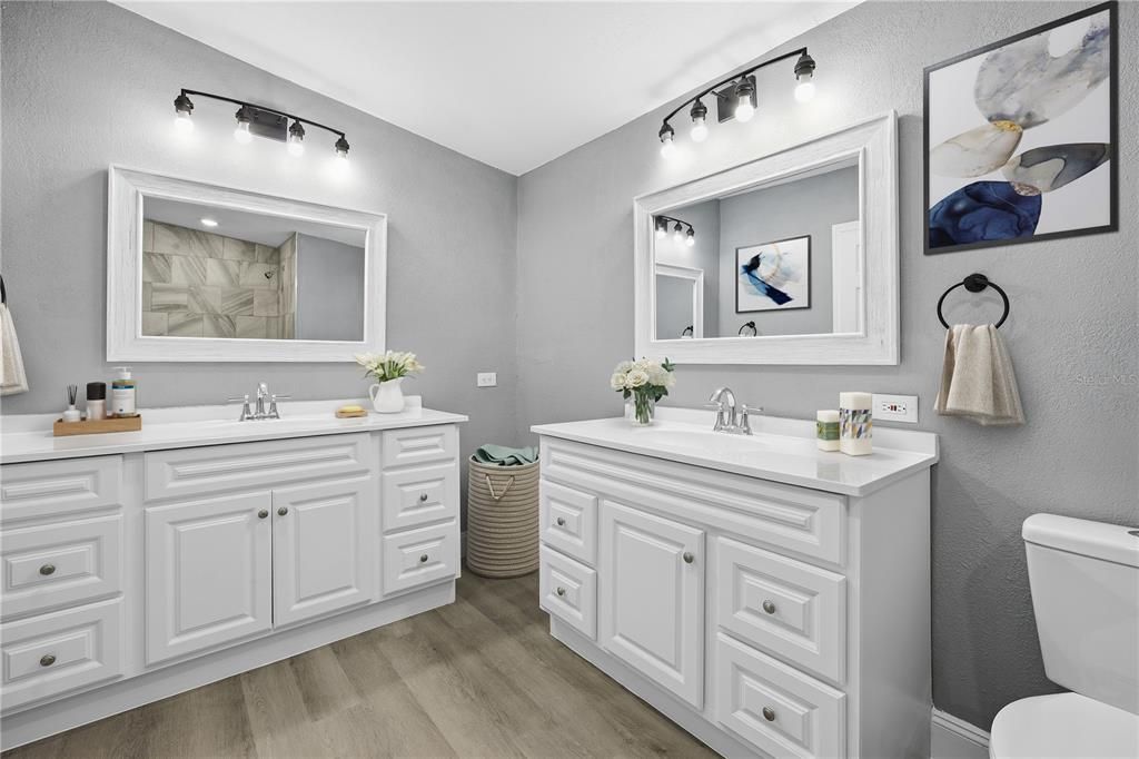 For Sale: $184,999 (2 beds, 2 baths, 1200 Square Feet)