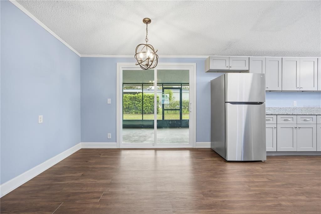 For Sale: $184,999 (2 beds, 2 baths, 1200 Square Feet)