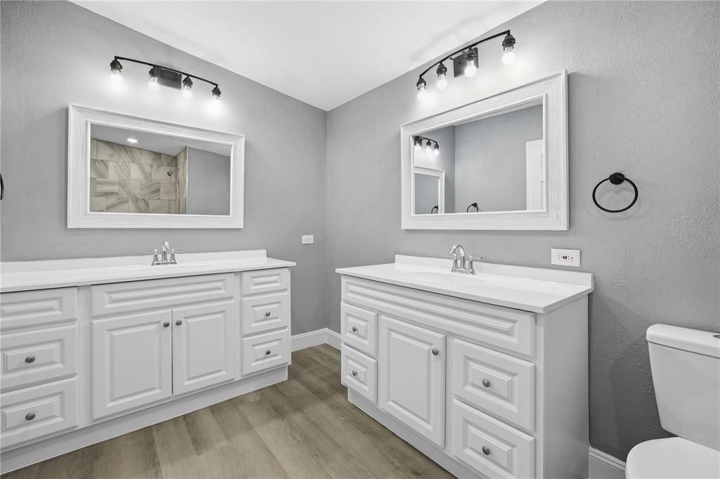 For Sale: $184,999 (2 beds, 2 baths, 1200 Square Feet)