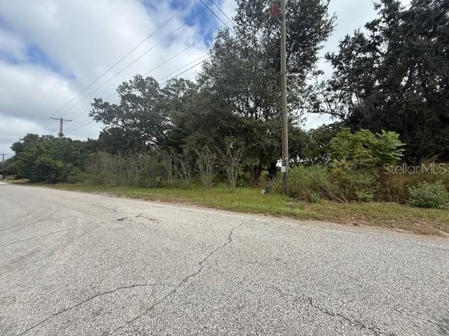 合同活跃: $300,000 (3.00 acres)