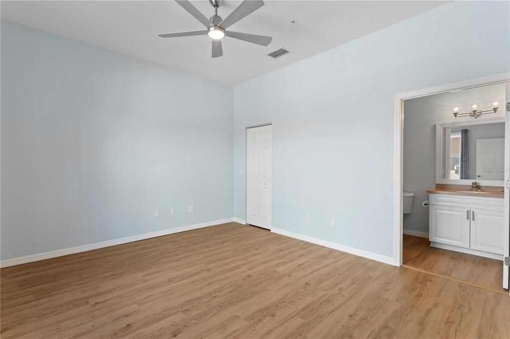 For Sale: $885,000 (3 beds, 3 baths, 2167 Square Feet)