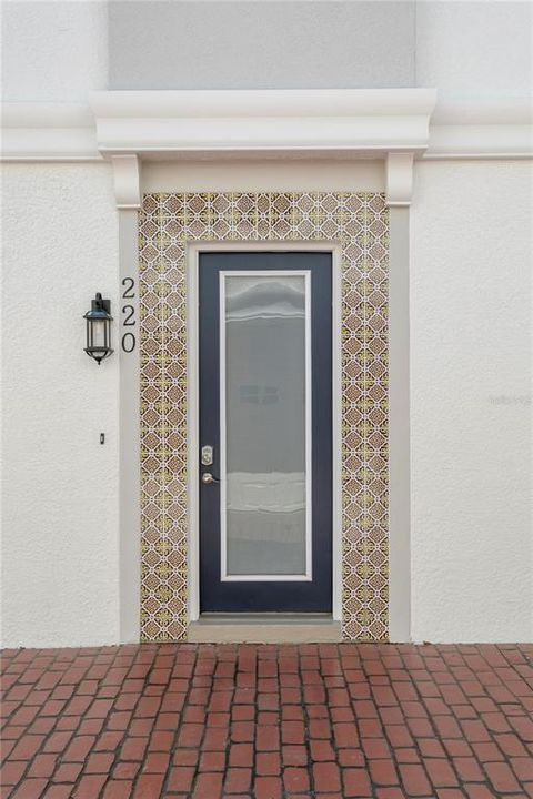 For Sale: $885,000 (3 beds, 3 baths, 2167 Square Feet)