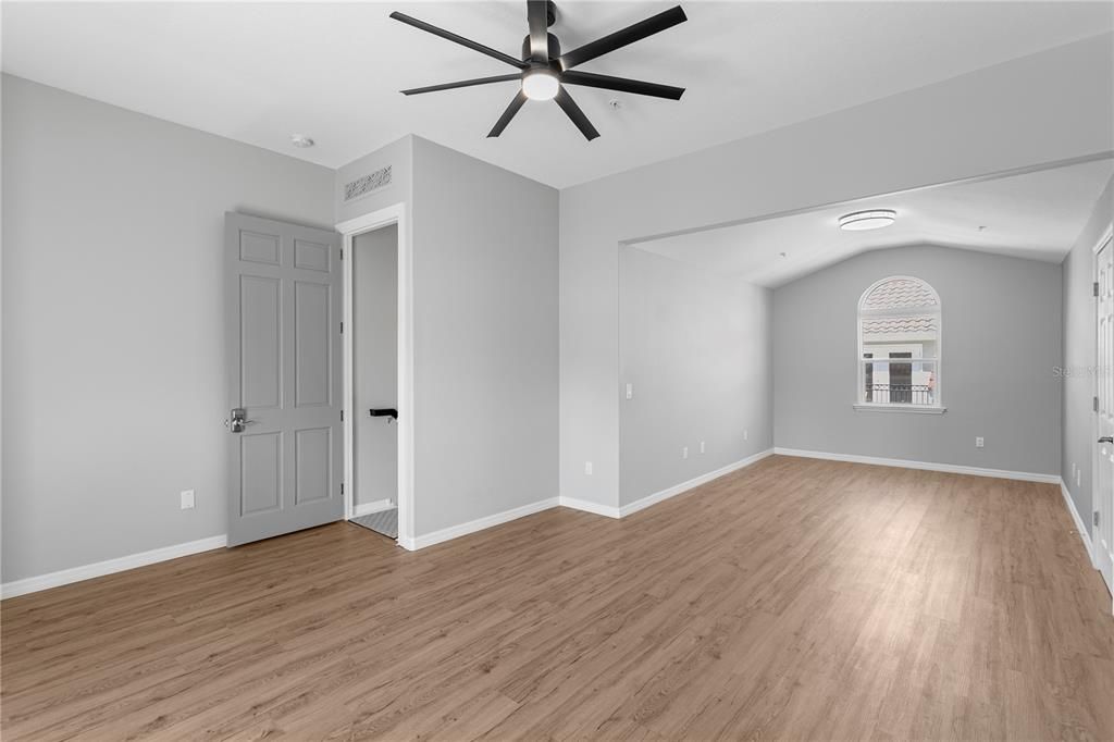 For Sale: $885,000 (3 beds, 3 baths, 2167 Square Feet)