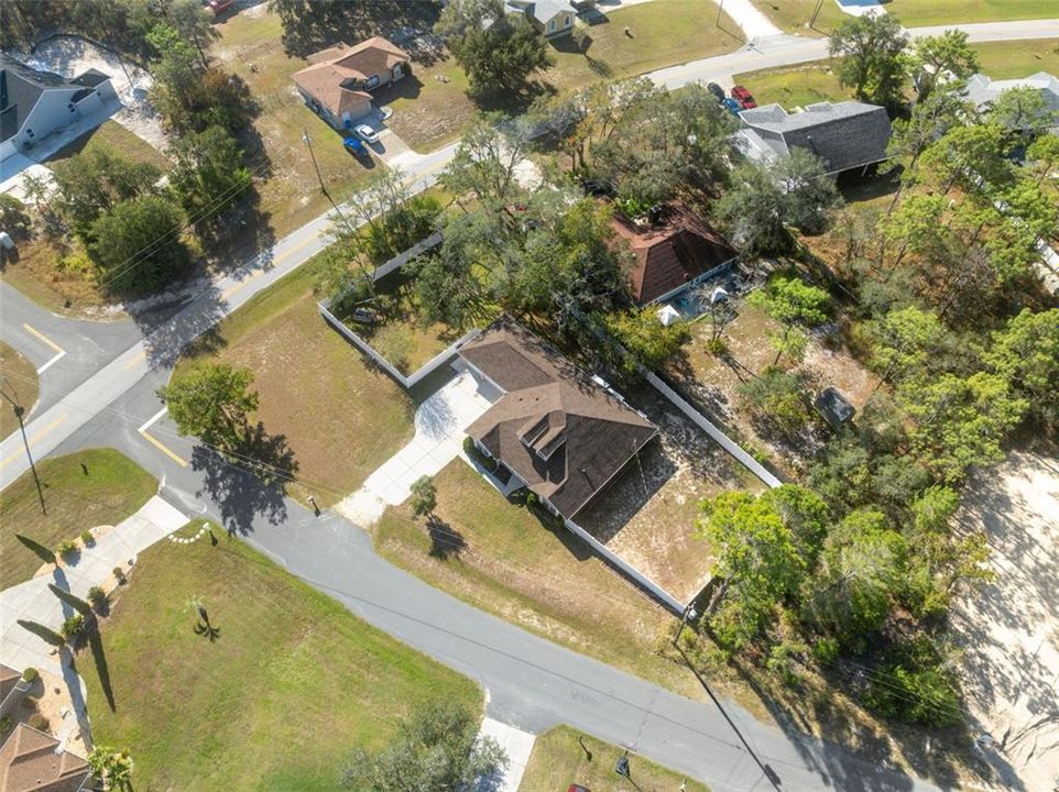 For Sale: $365,000 (4 beds, 2 baths, 1897 Square Feet)