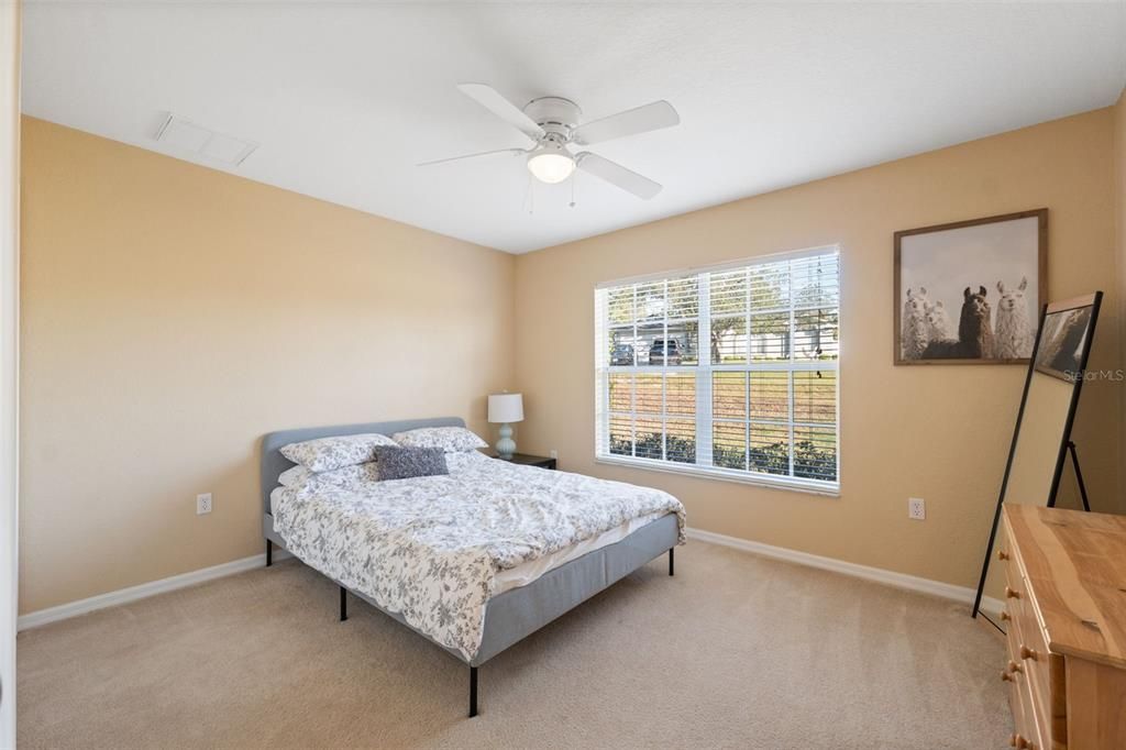 For Sale: $365,000 (4 beds, 2 baths, 1897 Square Feet)