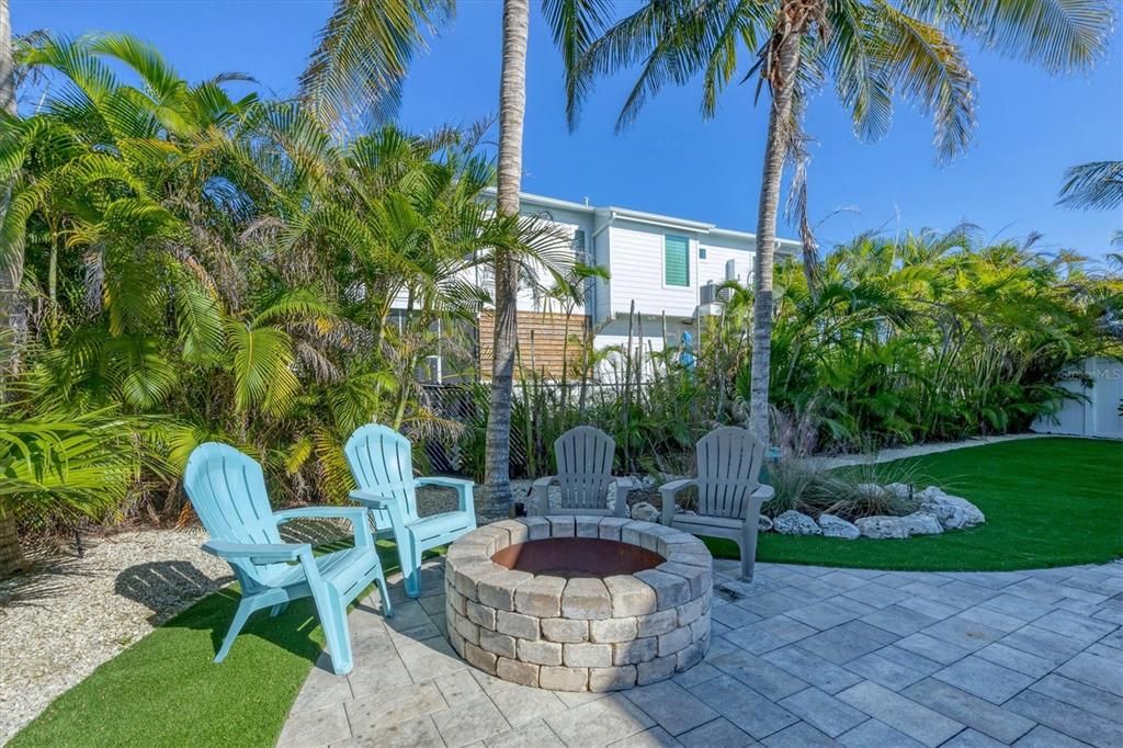 На продажу: $1,790,000 (3 спален, 2 ванн, 1691 Квадратных фут)