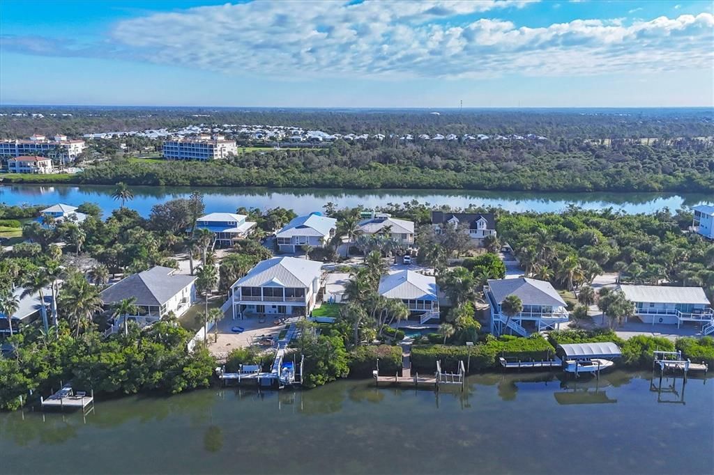 На продажу: $1,790,000 (3 спален, 2 ванн, 1691 Квадратных фут)