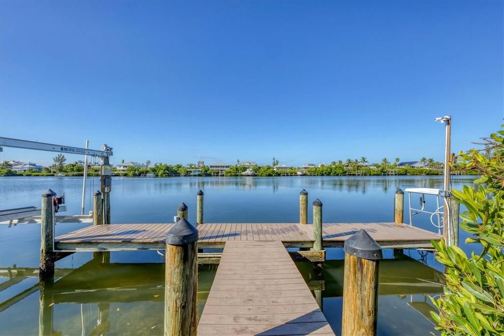 На продажу: $1,790,000 (3 спален, 2 ванн, 1691 Квадратных фут)