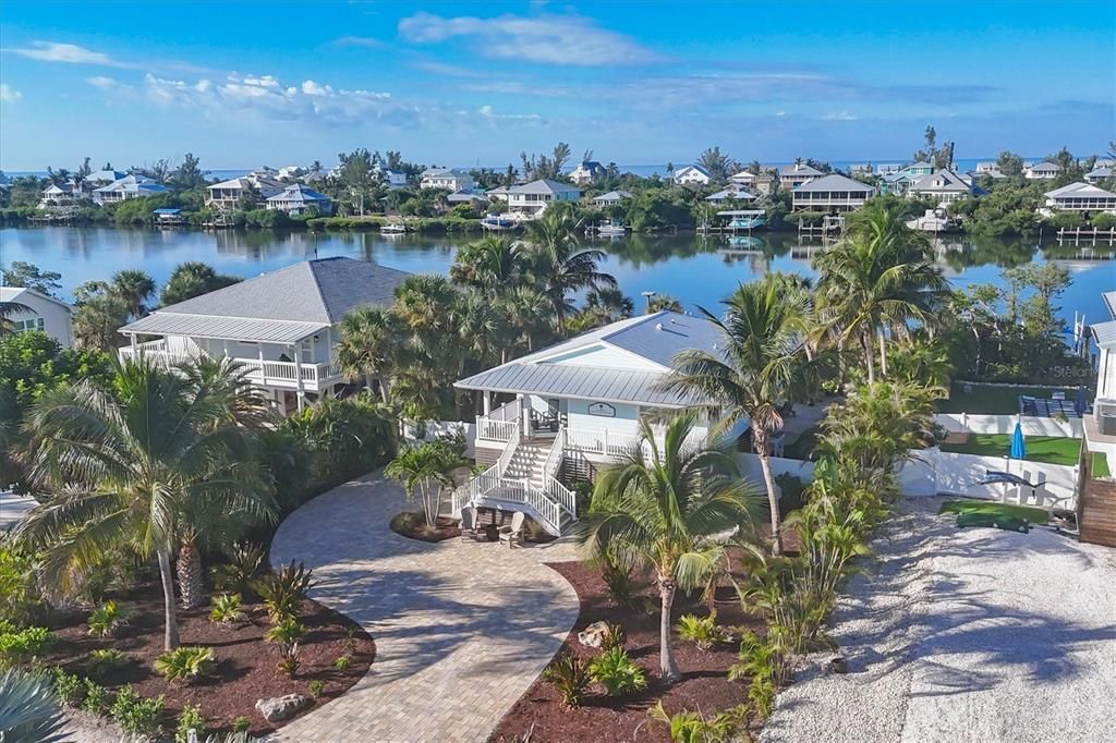 На продажу: $1,790,000 (3 спален, 2 ванн, 1691 Квадратных фут)