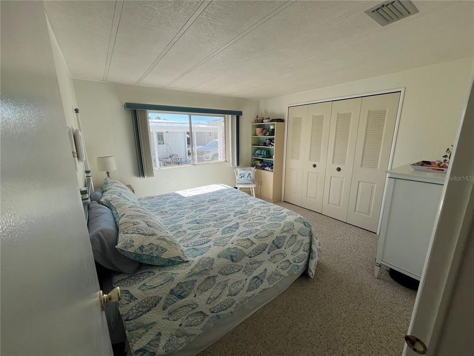 For Sale: $184,000 (2 beds, 2 baths, 1152 Square Feet)