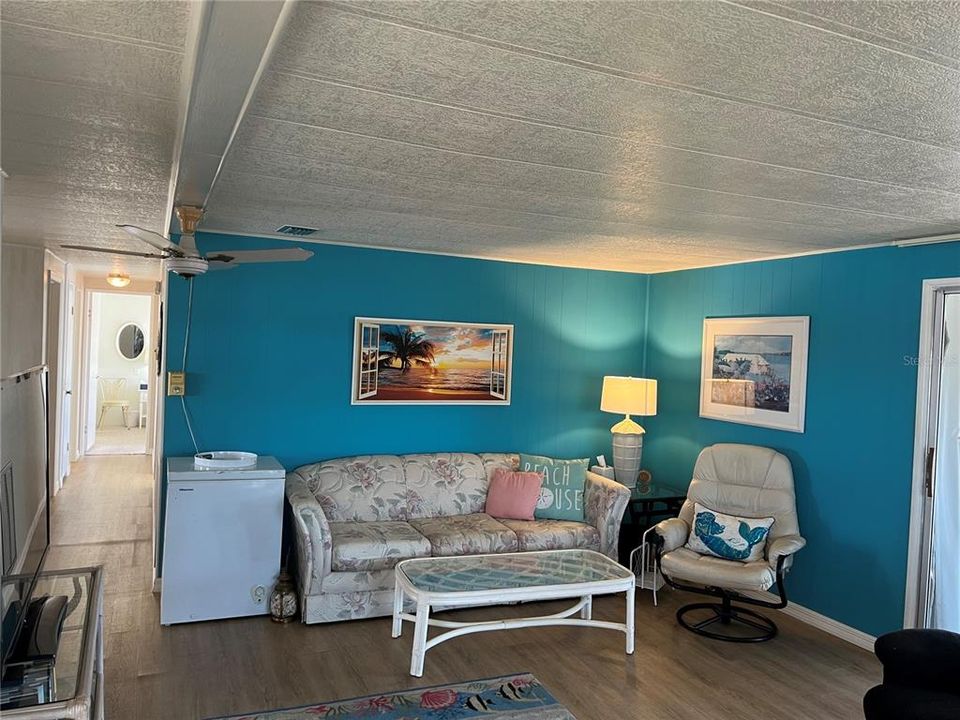 For Sale: $184,000 (2 beds, 2 baths, 1152 Square Feet)