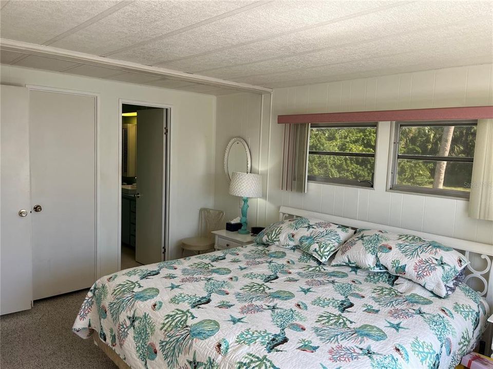 For Sale: $184,000 (2 beds, 2 baths, 1152 Square Feet)