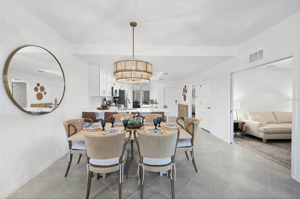 For Sale: $372,000 (2 beds, 2 baths, 1366 Square Feet)