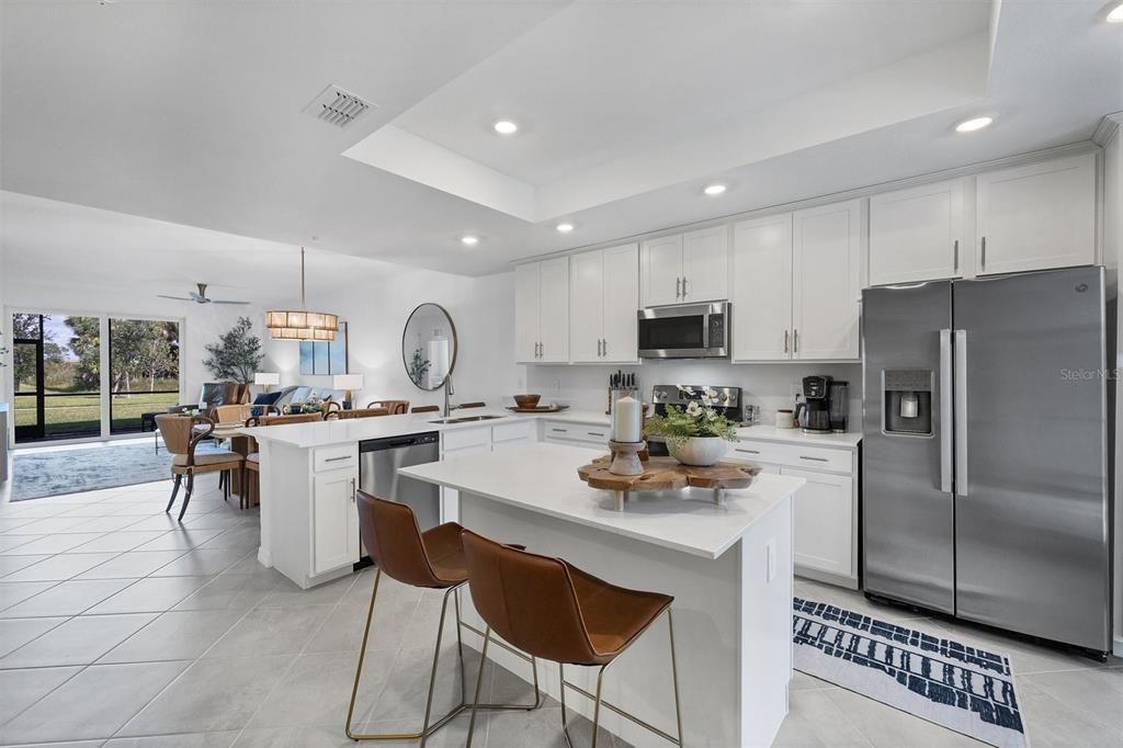 For Sale: $372,000 (2 beds, 2 baths, 1366 Square Feet)