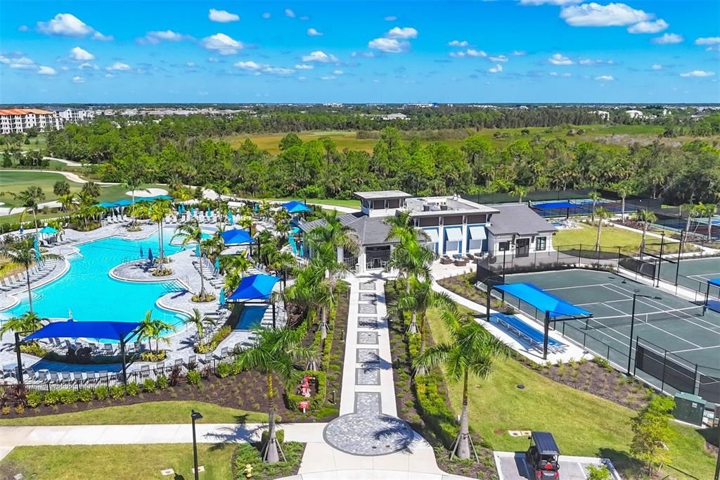 For Sale: $372,000 (2 beds, 2 baths, 1366 Square Feet)