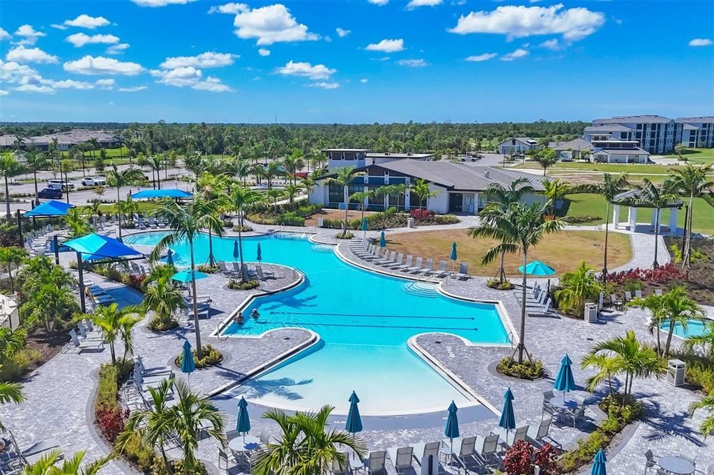 For Sale: $372,000 (2 beds, 2 baths, 1366 Square Feet)