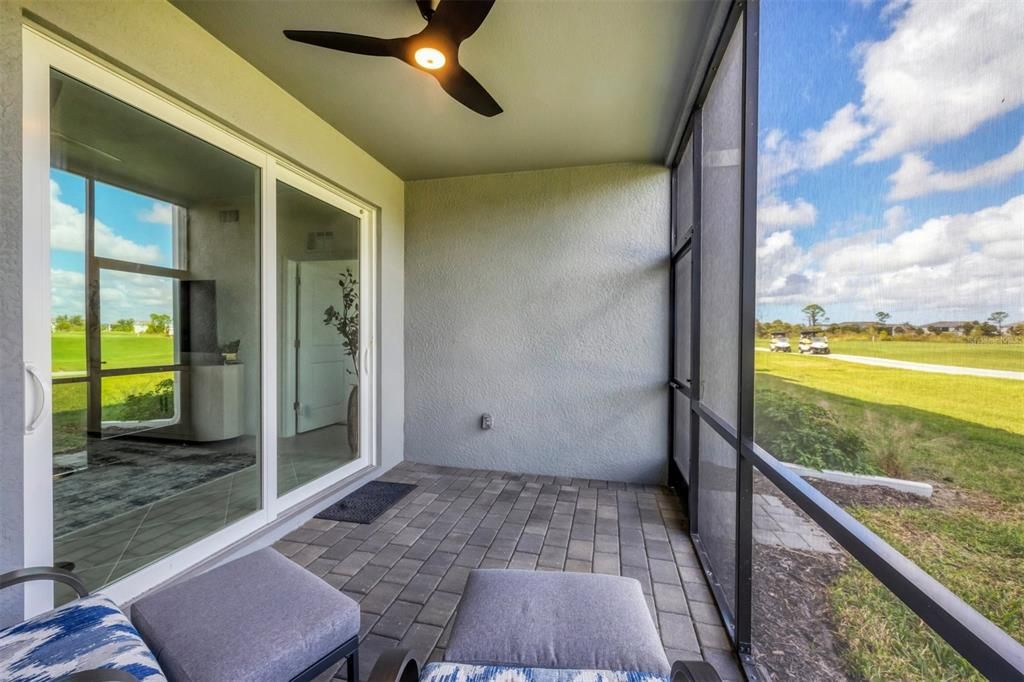 For Sale: $372,000 (2 beds, 2 baths, 1366 Square Feet)