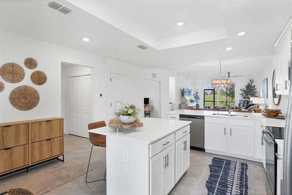 For Sale: $372,000 (2 beds, 2 baths, 1366 Square Feet)