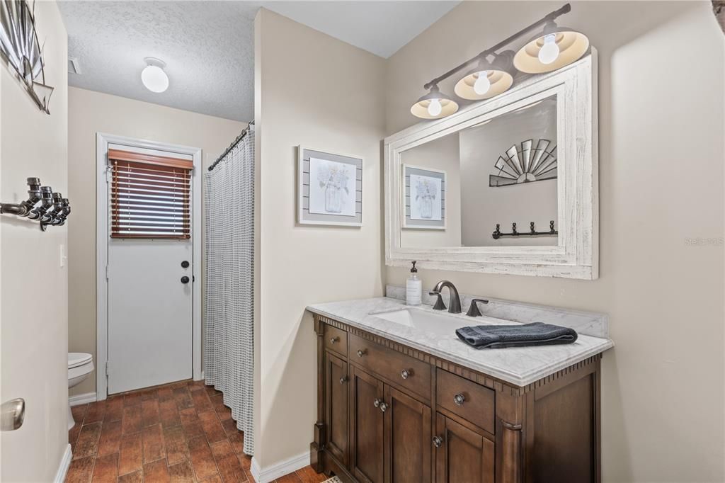 待售: $400,000 (3 贝兹, 2 浴室, 1540 平方英尺)