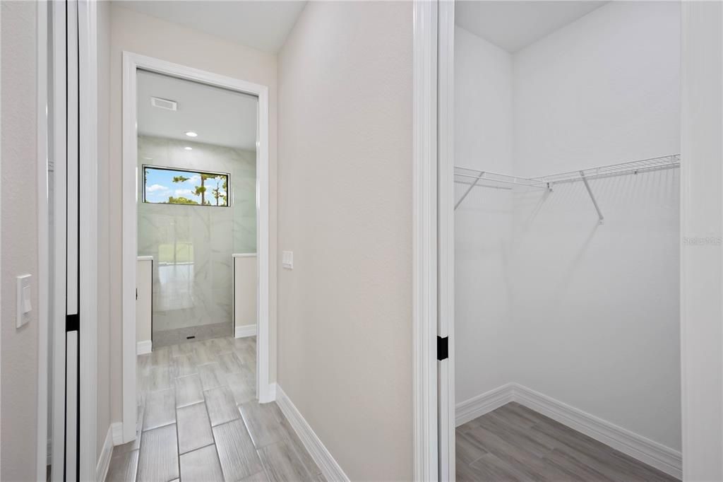 Active With Contract: $399,900 (3 beds, 2 baths, 1841 Square Feet)