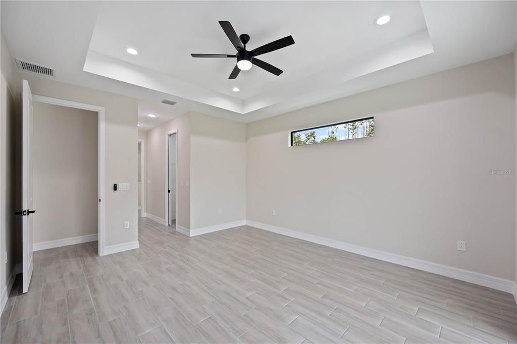 Active With Contract: $399,900 (3 beds, 2 baths, 1841 Square Feet)