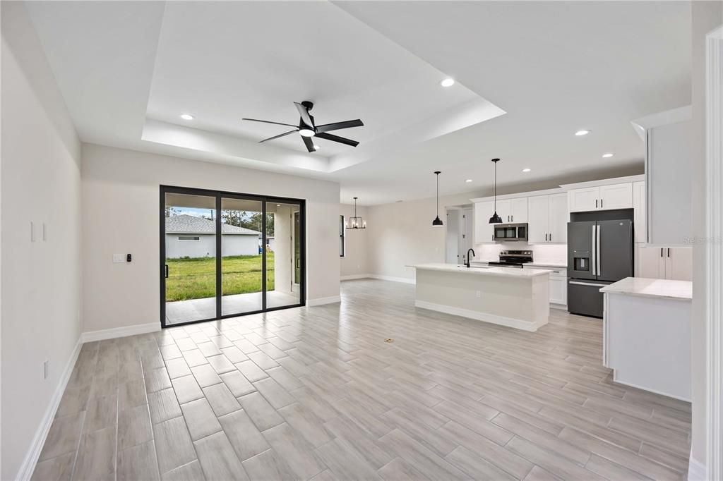 Active With Contract: $399,900 (3 beds, 2 baths, 1841 Square Feet)