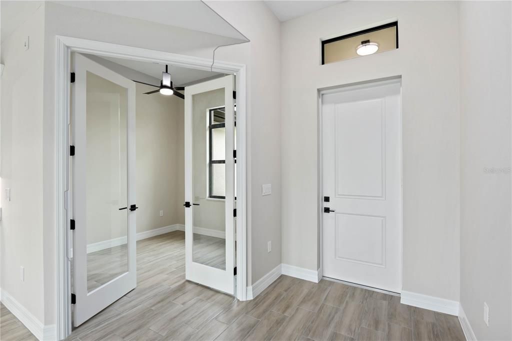 Active With Contract: $399,900 (3 beds, 2 baths, 1841 Square Feet)