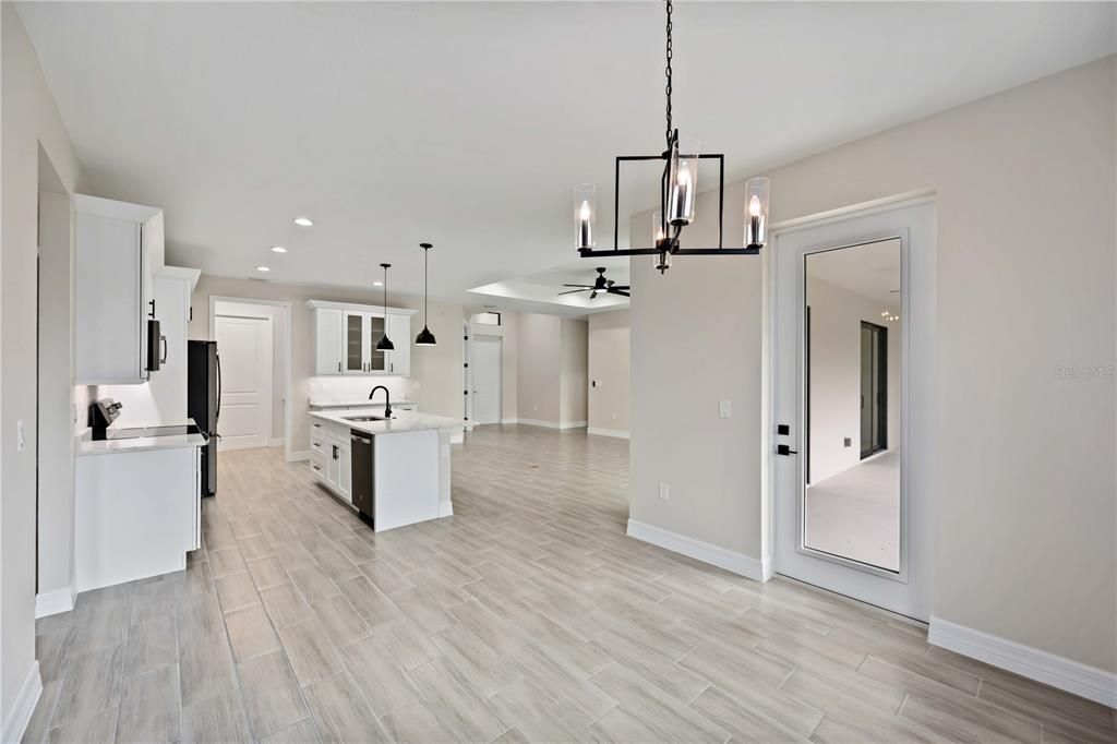 Active With Contract: $399,900 (3 beds, 2 baths, 1841 Square Feet)