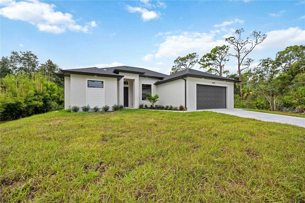 Active With Contract: $399,900 (3 beds, 2 baths, 1841 Square Feet)