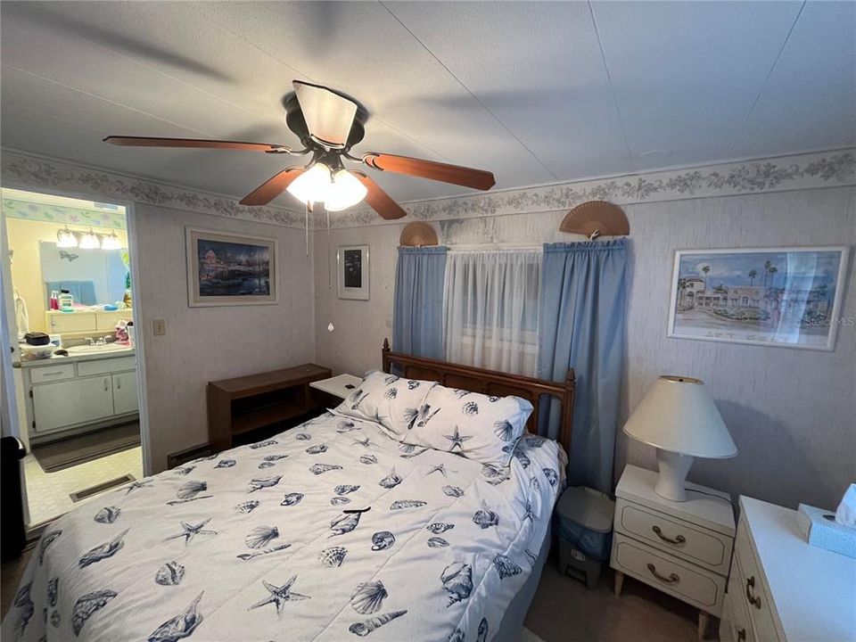 待售: $85,000 (2 贝兹, 2 浴室, 720 平方英尺)