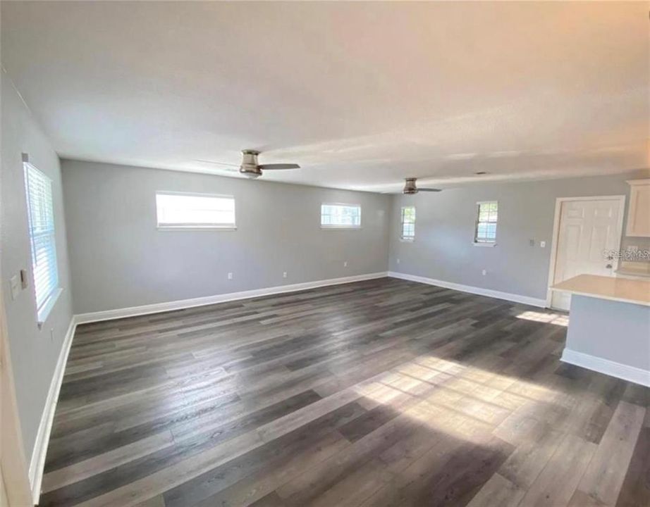 For Rent: $2,400 (3 beds, 2 baths, 1416 Square Feet)