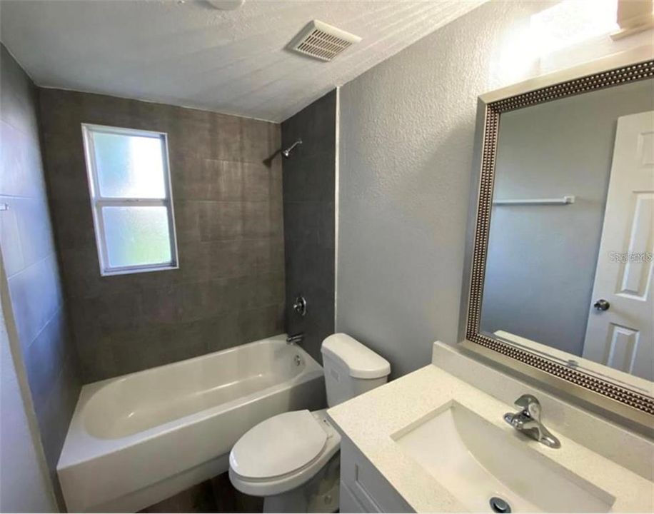 For Rent: $2,400 (3 beds, 2 baths, 1416 Square Feet)