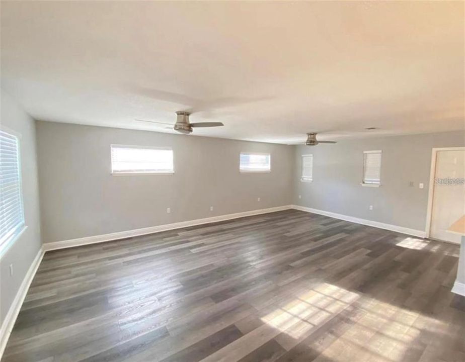 For Rent: $2,400 (3 beds, 2 baths, 1416 Square Feet)