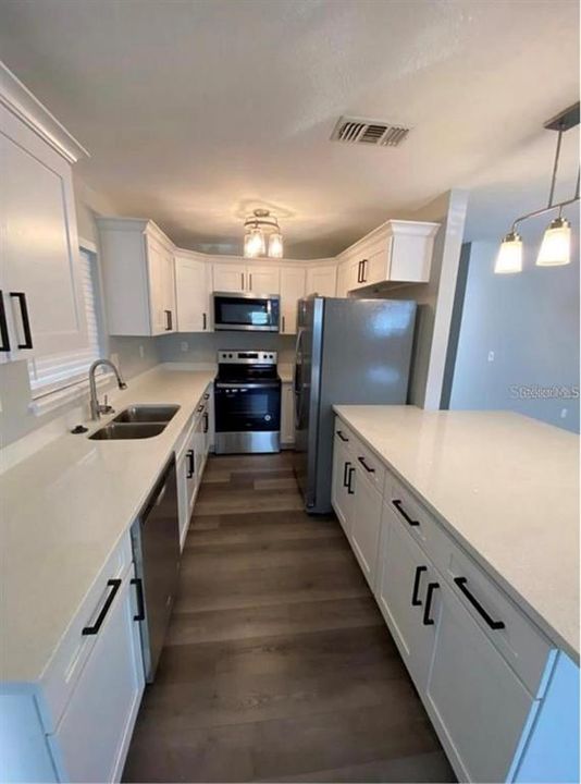 For Rent: $2,400 (3 beds, 2 baths, 1416 Square Feet)