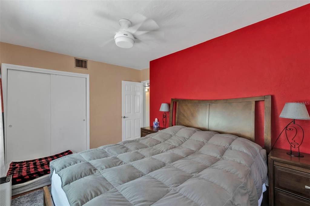 For Sale: $155,500 (3 beds, 2 baths, 1644 Square Feet)