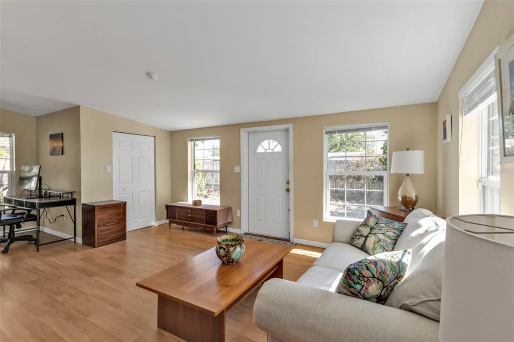 For Sale: $155,500 (3 beds, 2 baths, 1644 Square Feet)