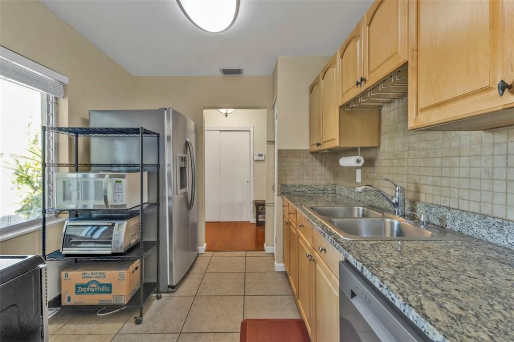 For Sale: $155,500 (3 beds, 2 baths, 1644 Square Feet)