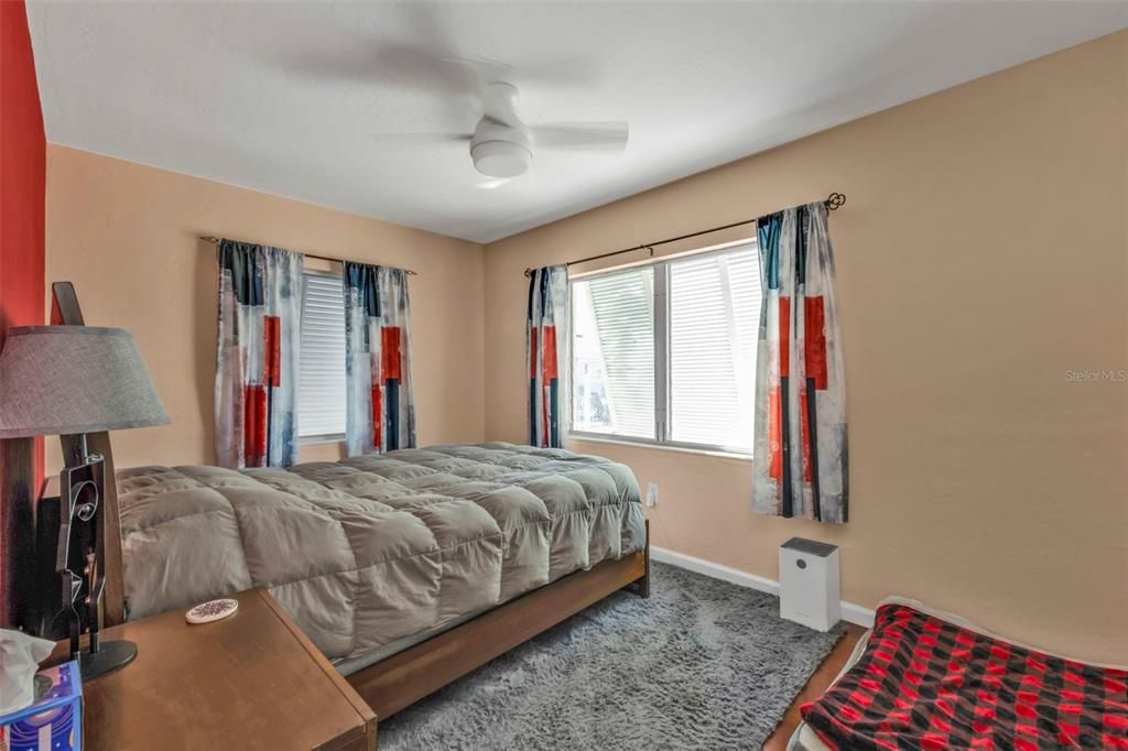 For Sale: $155,500 (3 beds, 2 baths, 1644 Square Feet)