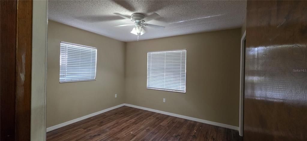 For Sale: $270,000 (3 beds, 2 baths, 1512 Square Feet)