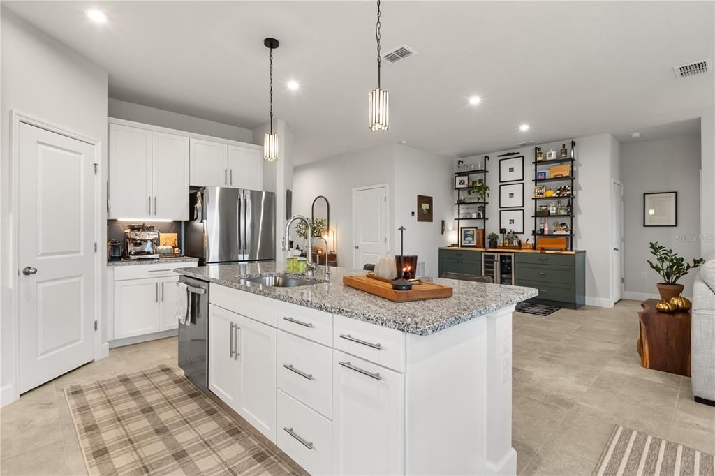 En Renta: $3,000 (3 camas, 3 baños, 2120 Pies cuadrados)