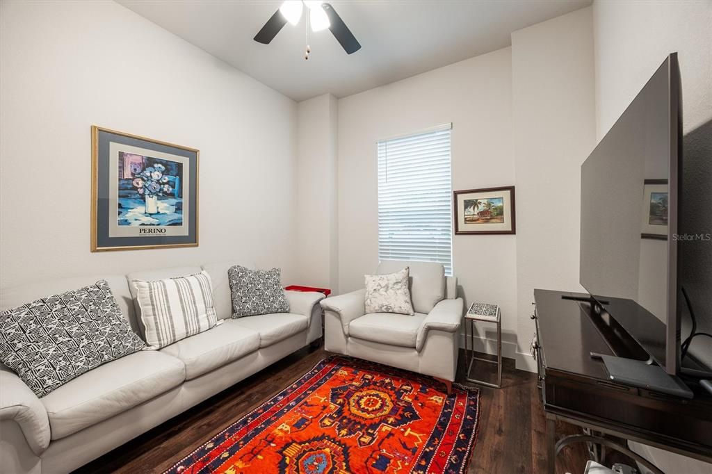 Active With Contract: $389,900 (3 beds, 2 baths, 1730 Square Feet)