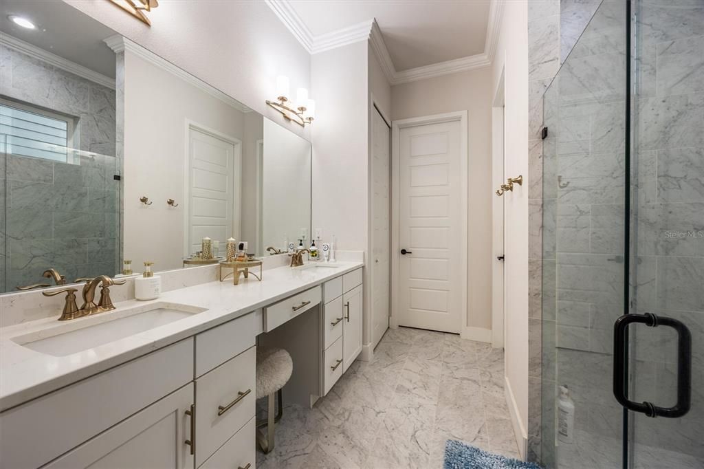 Active With Contract: $389,900 (3 beds, 2 baths, 1730 Square Feet)