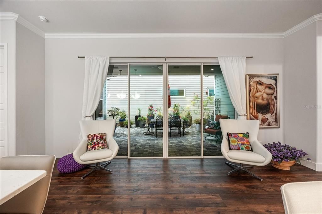 Active With Contract: $389,900 (3 beds, 2 baths, 1730 Square Feet)