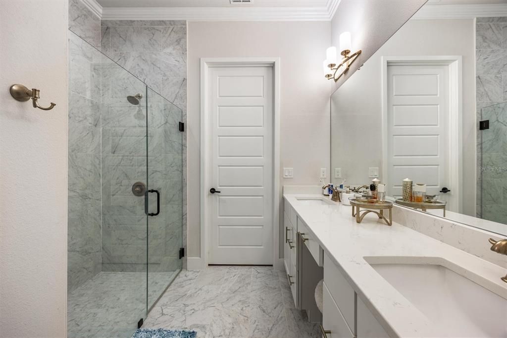 Active With Contract: $389,900 (3 beds, 2 baths, 1730 Square Feet)