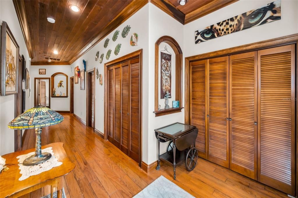 На продажу: $649,900 (2 спален, 2 ванн, 1680 Квадратных фут)