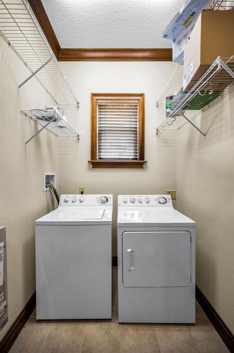 На продажу: $649,900 (2 спален, 2 ванн, 1680 Квадратных фут)