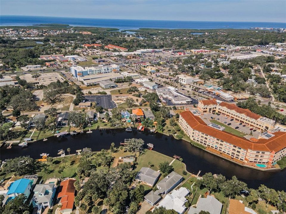 На продажу: $649,900 (2 спален, 2 ванн, 1680 Квадратных фут)