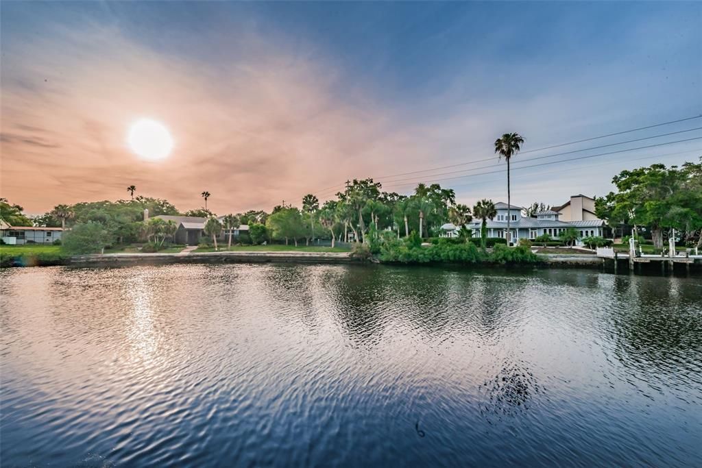 На продажу: $649,900 (2 спален, 2 ванн, 1680 Квадратных фут)